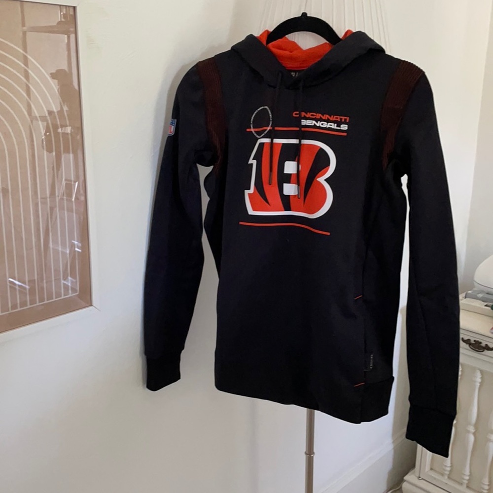 Cincinnati Bengals Women’s Nike sweatshirt